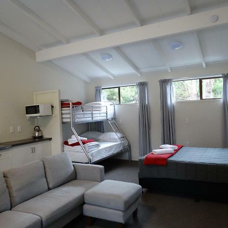 Spencer Beach Top 10 Holiday Park Крайстчърч Екстериор снимка